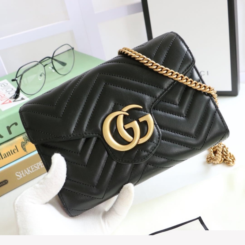 G*u*i wallets & purse